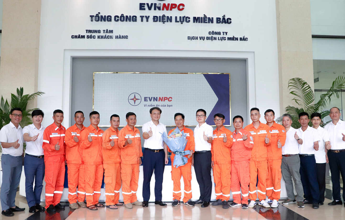 Đội xung kích NPSC xuất quân tham gia hỗ trợ thi công Dự án đường dây 500kV mạch 3 Quảng Trạch – Phố Nối